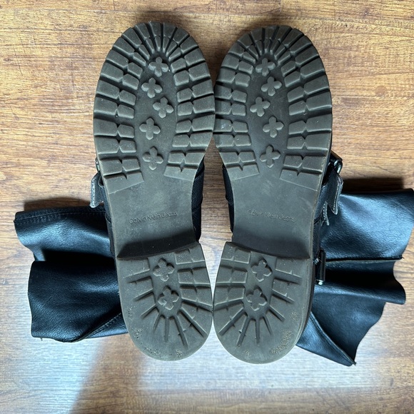 WMNS 9 Black Slouchy Leather Motto Buckle Boots - Picture 5 of 11